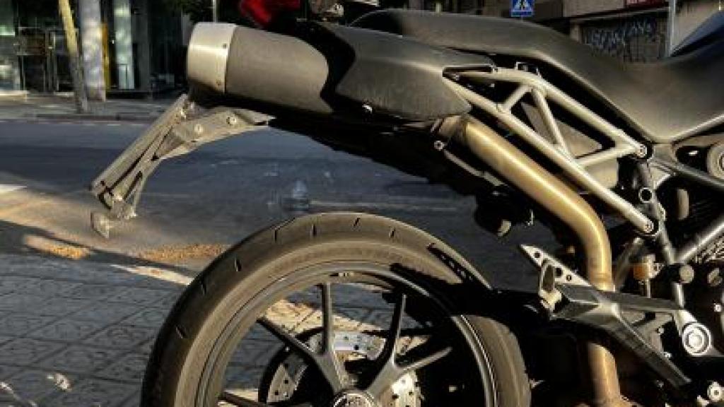Ducati 796 HYPERMOTARD 