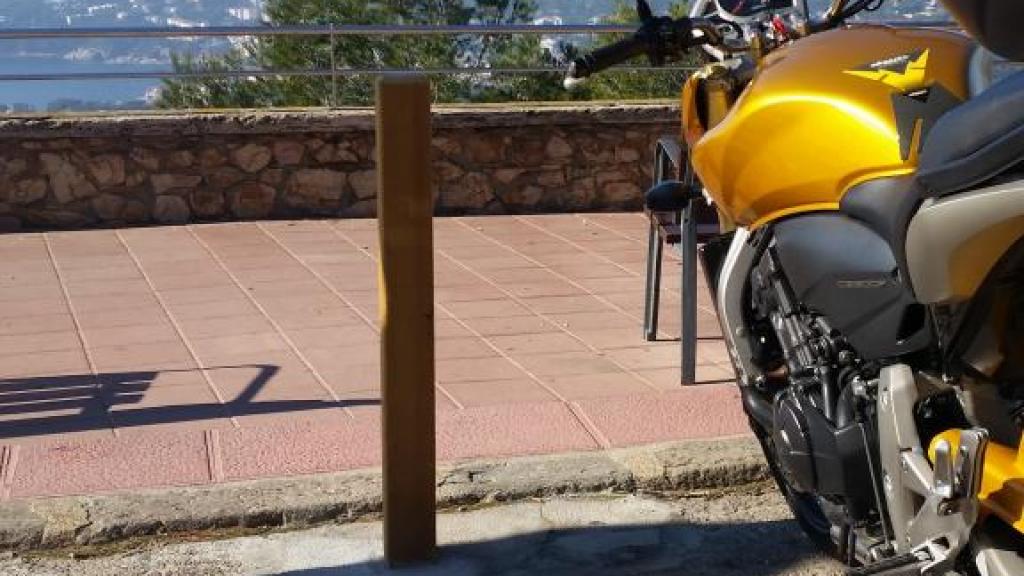 Alquilar moto Honda CB 600 F HORNET | Momoven